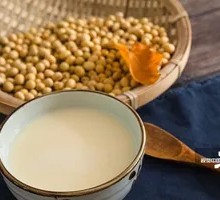 Freshly Ground Sweet Soy Milk