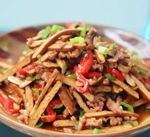 Garlic Tofu Shreds with Pork Strips