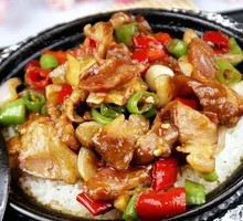 回锅肉煲仔饭