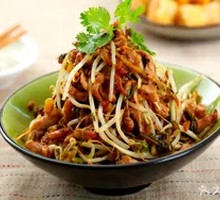 Stir-Fried Mung Bean Sprouts with Shredded Pork