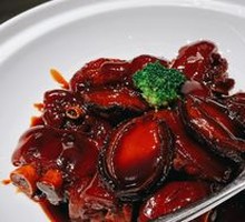 Braised Abalone with Pig Trotters