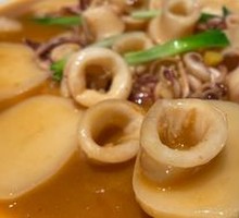 Stewed Penfish with Rice Noodles