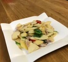 Water Chestnut Stir-Fried with Pork Slices