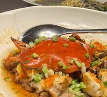 Steamed Black Pork Meat with Three-Mouth Crab