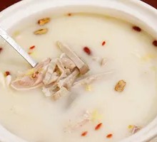 Spicy Pig's Stomach and Chicken Soup