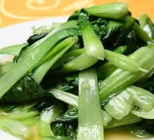 Garlic Stir-Fried Baby Bok Choy