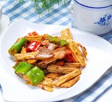 Fried Tofu Skin with Pork Belly