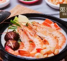 Ocean Fresh Shrimp and Scallops Hot Pot Rice Porridge