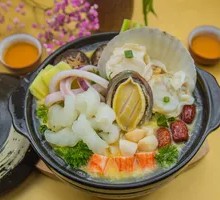 Goddess Shark's Fin Seafood Hot Pot Rice Porridge