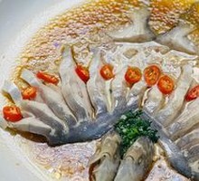 Steamed Big White Prawn with Sichuan-style Sauce