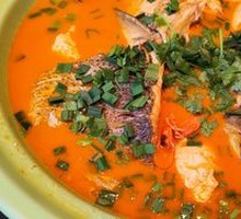 Sauce-Braised Three Fresh Ingredients with Fish Head