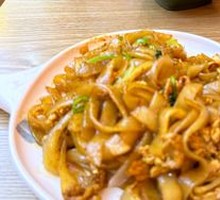 Stir-Fried Rice Noodles with Pork and Greens