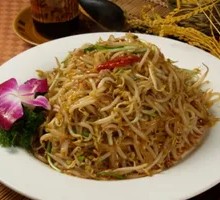 Bean Sprout Stir-Fried Meat with Rice
