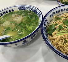 Scallion Oil Noodles with Beef Offal Soup