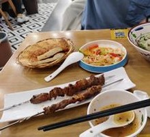 Sour Cabbage Beef Noodles