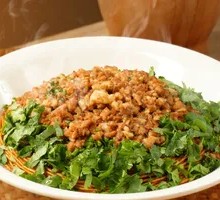 Cilantro Meat Paste Noodles