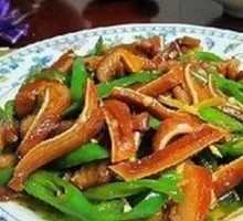 Pork Ear Stir-fried with Green Pepper