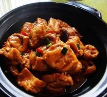Oil Bean Curd Braised Pork