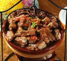 Stewed Pork Ribs in Hanging Pot