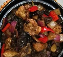 Braised Chicken Rice in Clay Pot