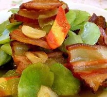 Pickled Pork Stir-fried with Asparagus and Wooden Bucket Rice