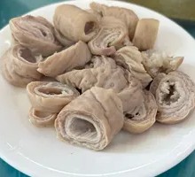 Steamed Pork Intestines