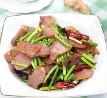 Stir-fried Water Bamboo with Preserved Pork
