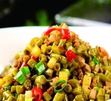 酸豆角肉沫盖浇饭