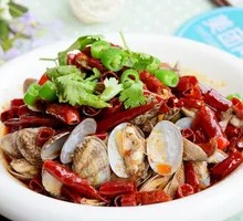 Spicy Stir-Fried Clams