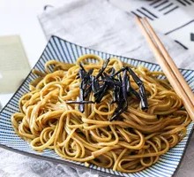 Xinjiang Noodles with Sauce