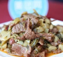 Cabbage and Beef Noodles