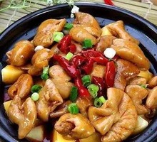 Stewed Intestine Rice in Clay Pot