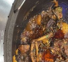 Stewed Goose in Iron Pot