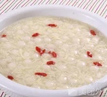 Sweet Rice Balls in Fermented Rice Wine Soup