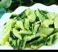 Garlic Cucumber Salad