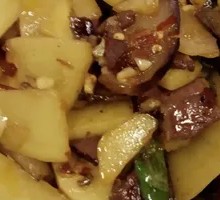 Potato and Bacon Claypot Rice