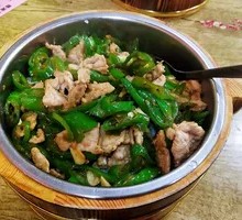 Spicy Pork with Chili in Wooden Bowl Rice