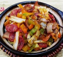 Sausage and Preserved Meat Baozi Rice with Fried Egg