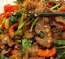 Stir-Fried Beef with Yellow Onion