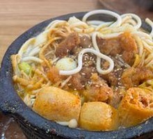 Sliced Pork in Pot with Potato Noodles