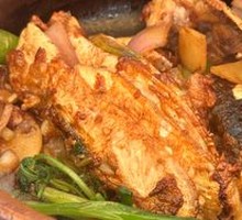 Braised Bighead Carp in Clay Pot