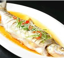 Qianshan Lake White Water Fish