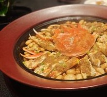 Braised松叶蟹 in Clay Pot