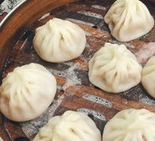 Golden Steamed Pork Buns