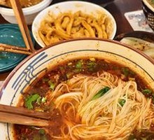 Braised Beef and Bamboo Shoot Noodles