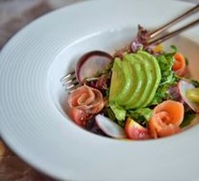 Tuna Avocado Salad