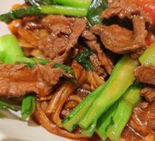 Shata Beef Stir-Fried Rice Noodles