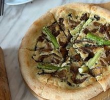 Truffle Porcini Handmade Thin Crust Pizza