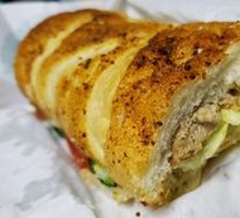Aromatic Tuna Sandwich