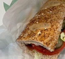Egg-flavored Salami Sandwich